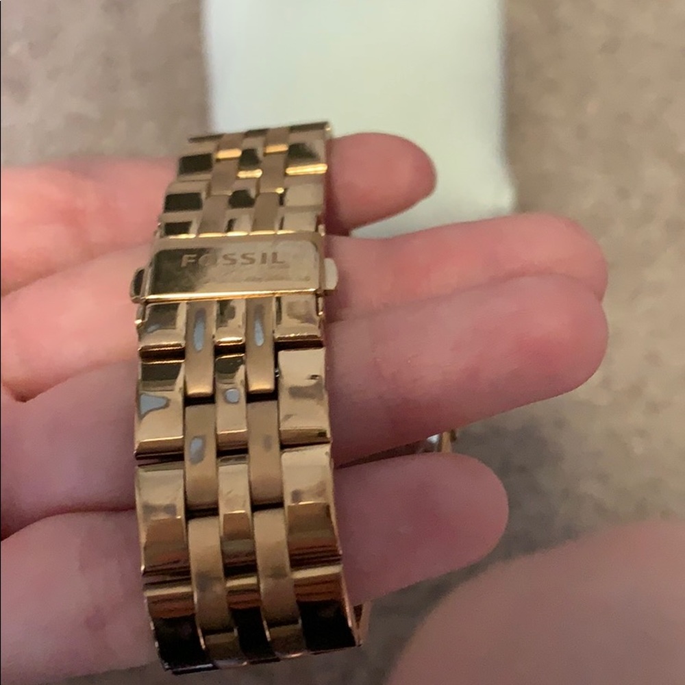 Fossil Rose Gold Watch - Picture 4 of 5